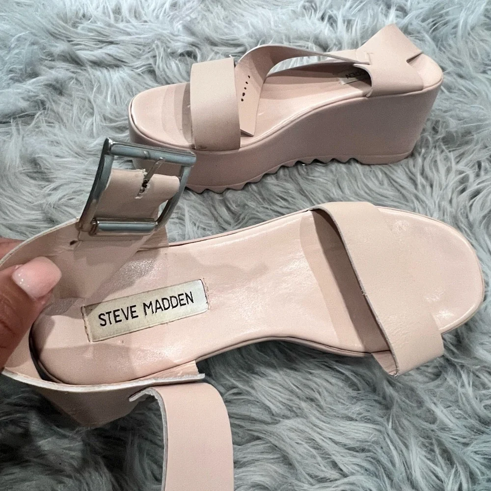 Steve Madden Blush Leather Wedges with Chunky Platform and Ankle Strap